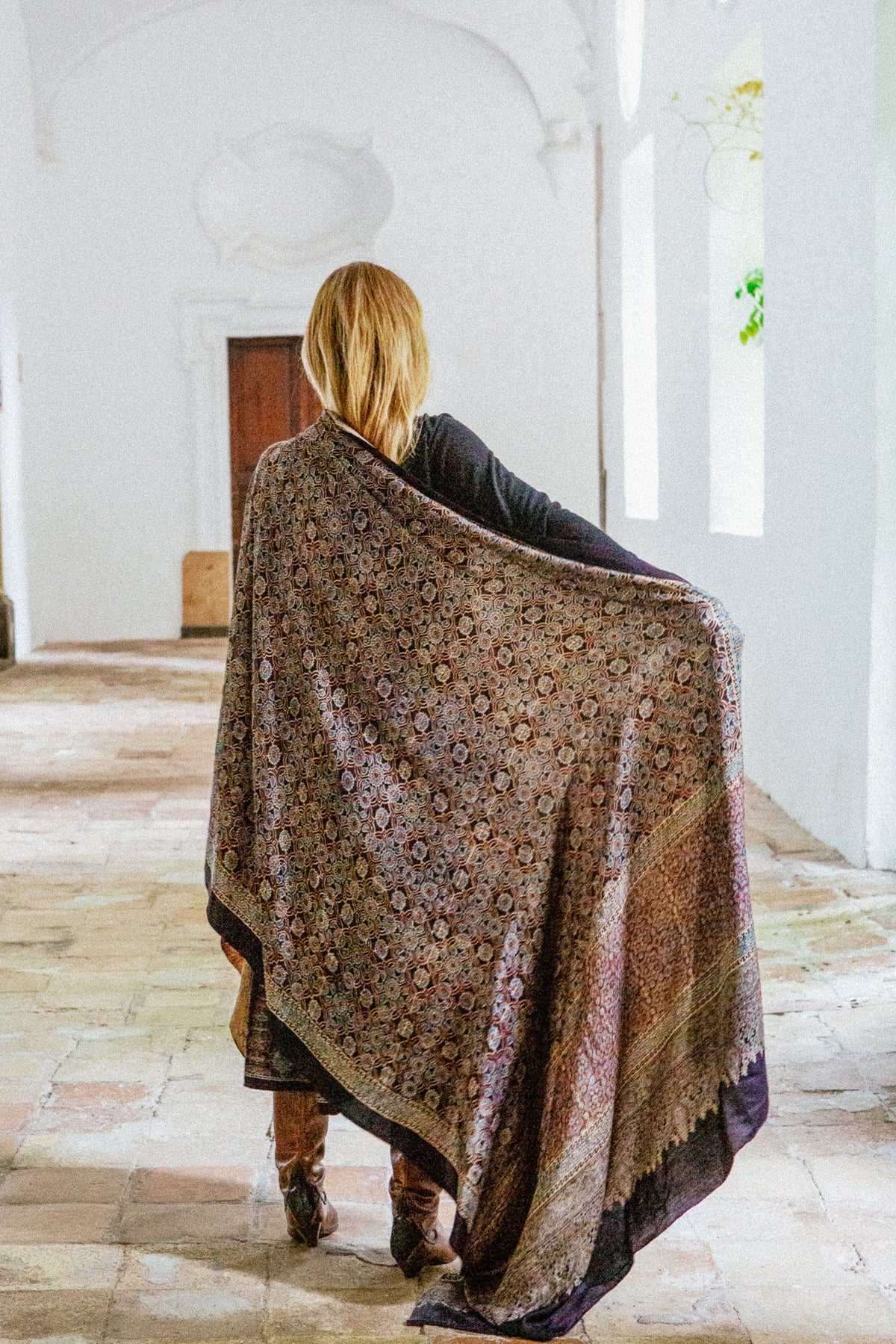 DUPATTA SURDIMENSIONNÉ 02 | Soie fine imprimée au bloc avec teinture naturelle