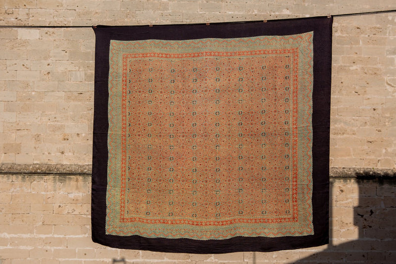 LARGE SQUARE 02