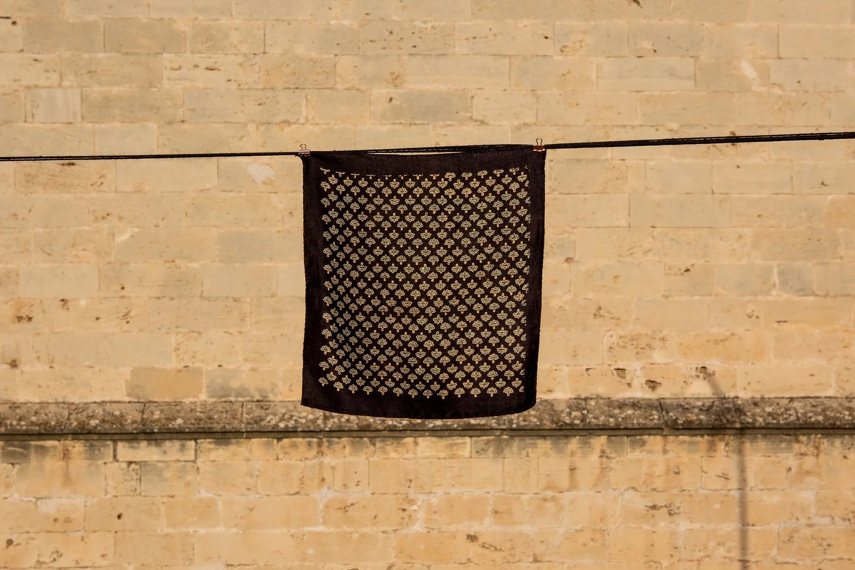 PETIT SQUARE 02