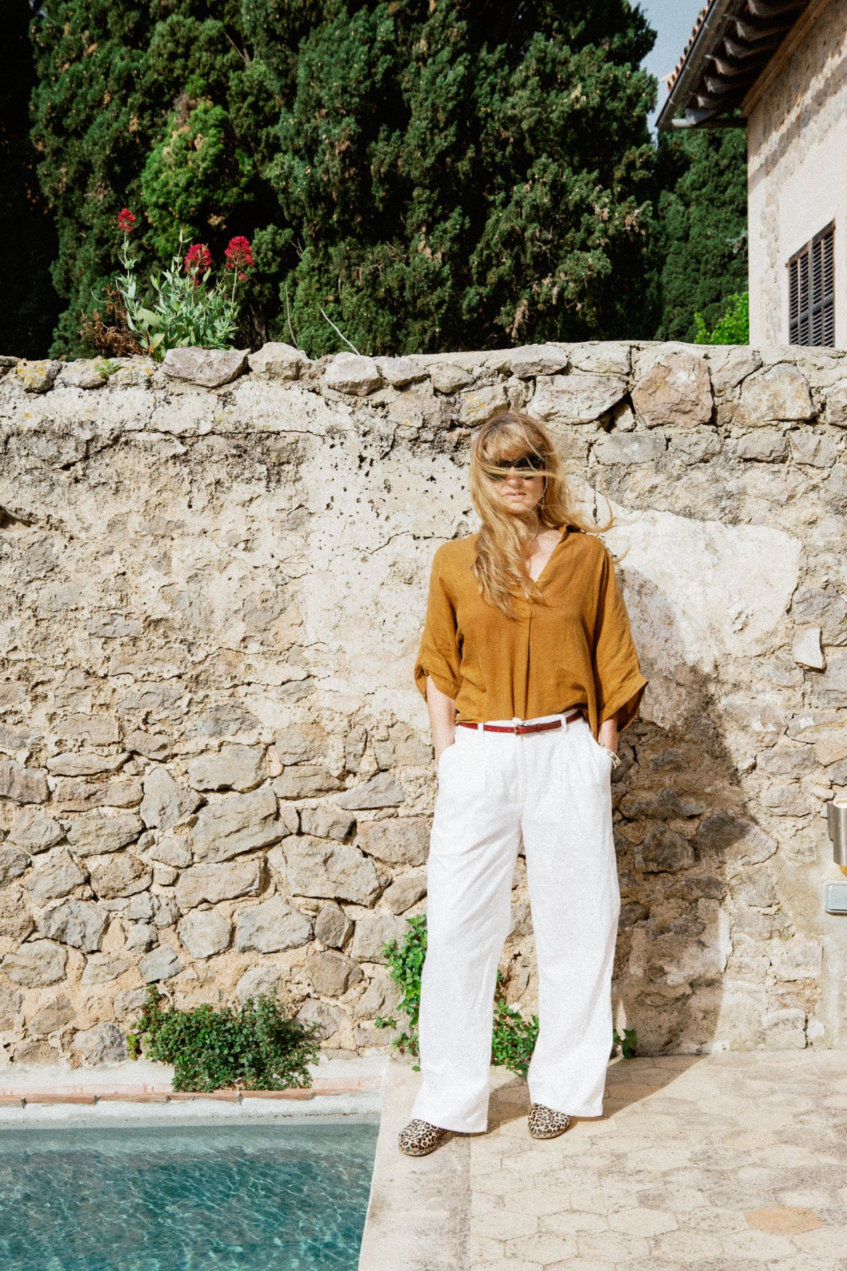 LUCCA HOSE | Handgesponnener Alabaster-Doppelstoff